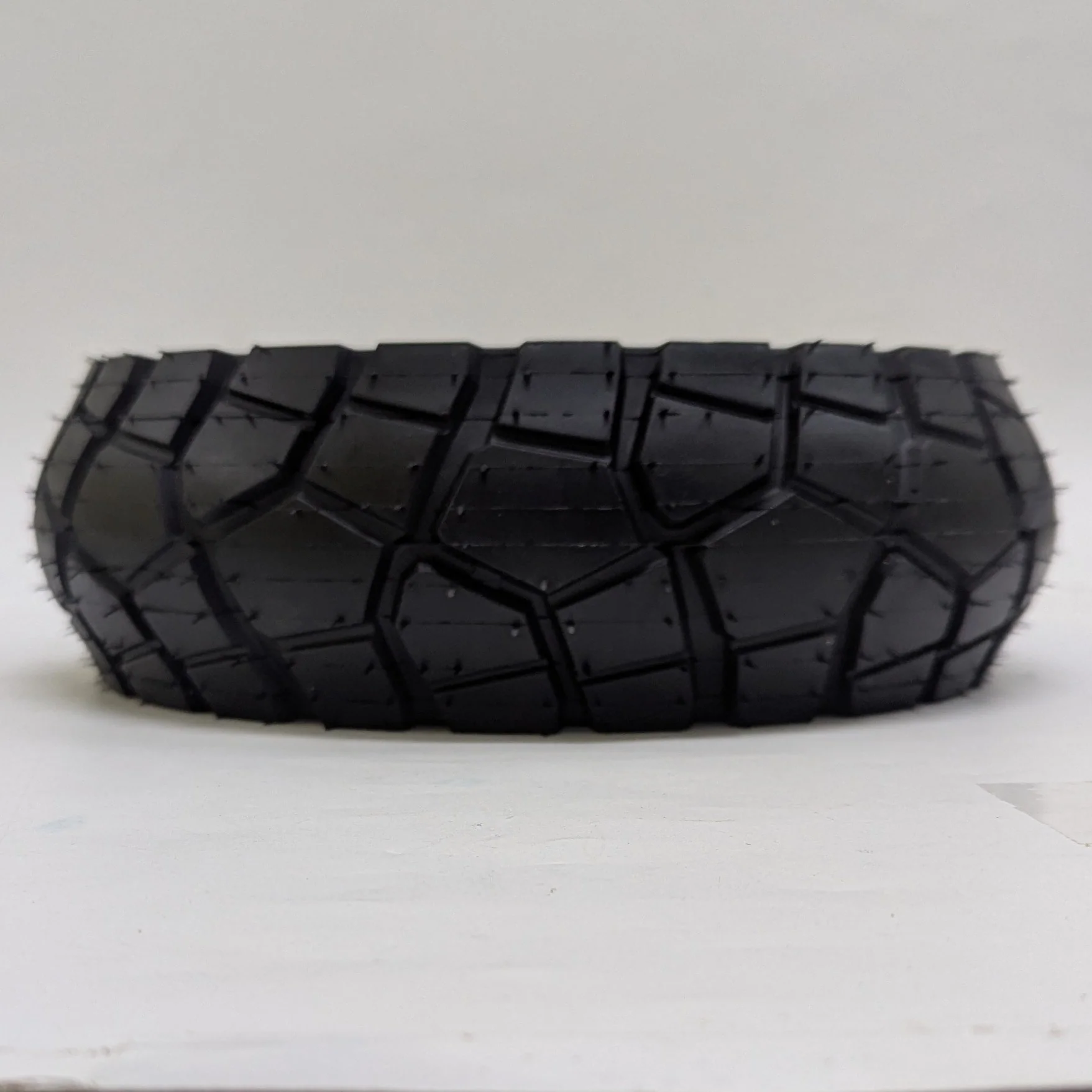10.0" Self Healing Tubeless Tire on Rim - Dualtron Victor | 02.210.00219 - Image 4