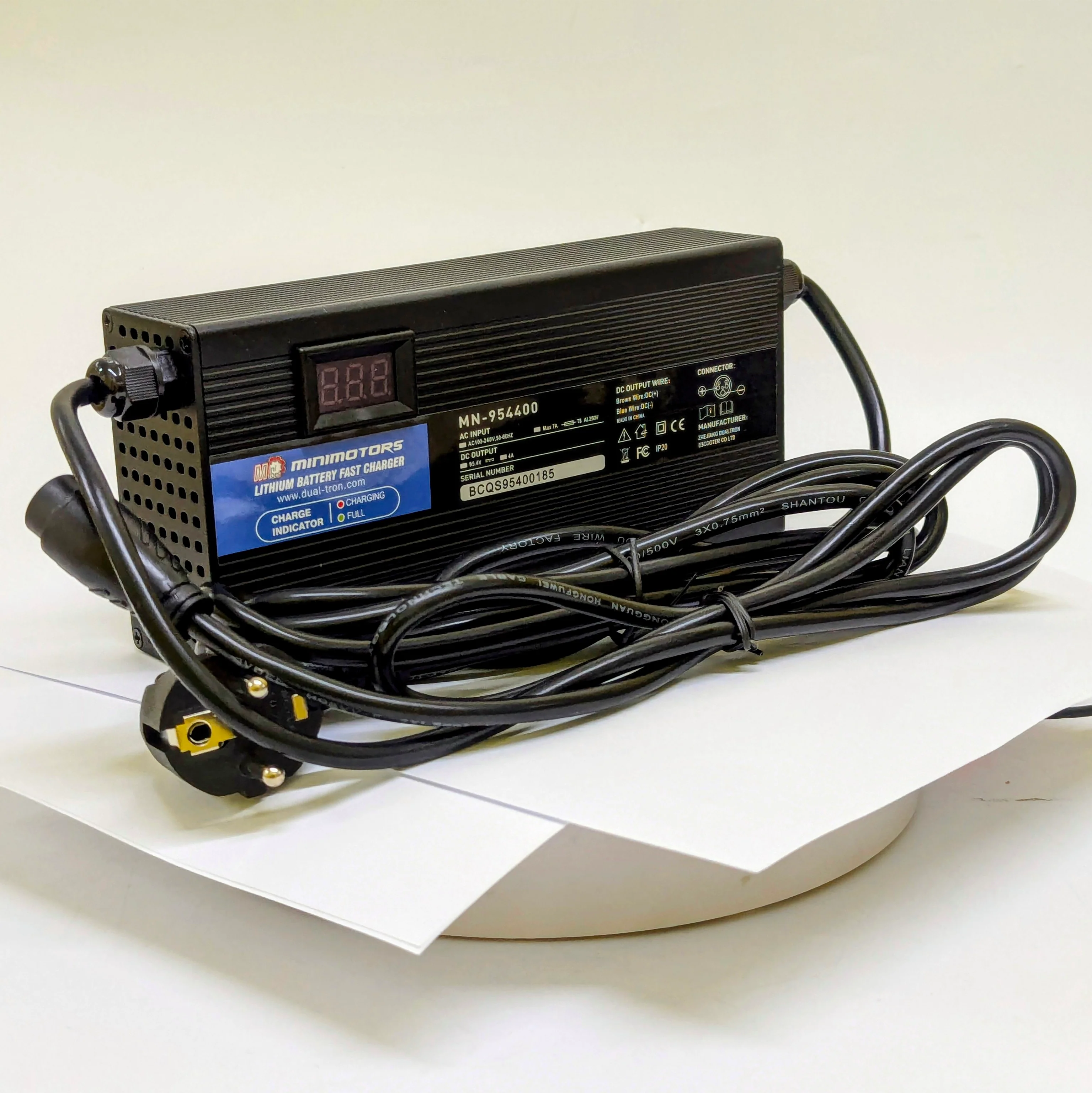 84V Fast Charger 95.4V4A LP16 UK DISPLAY - Image 4