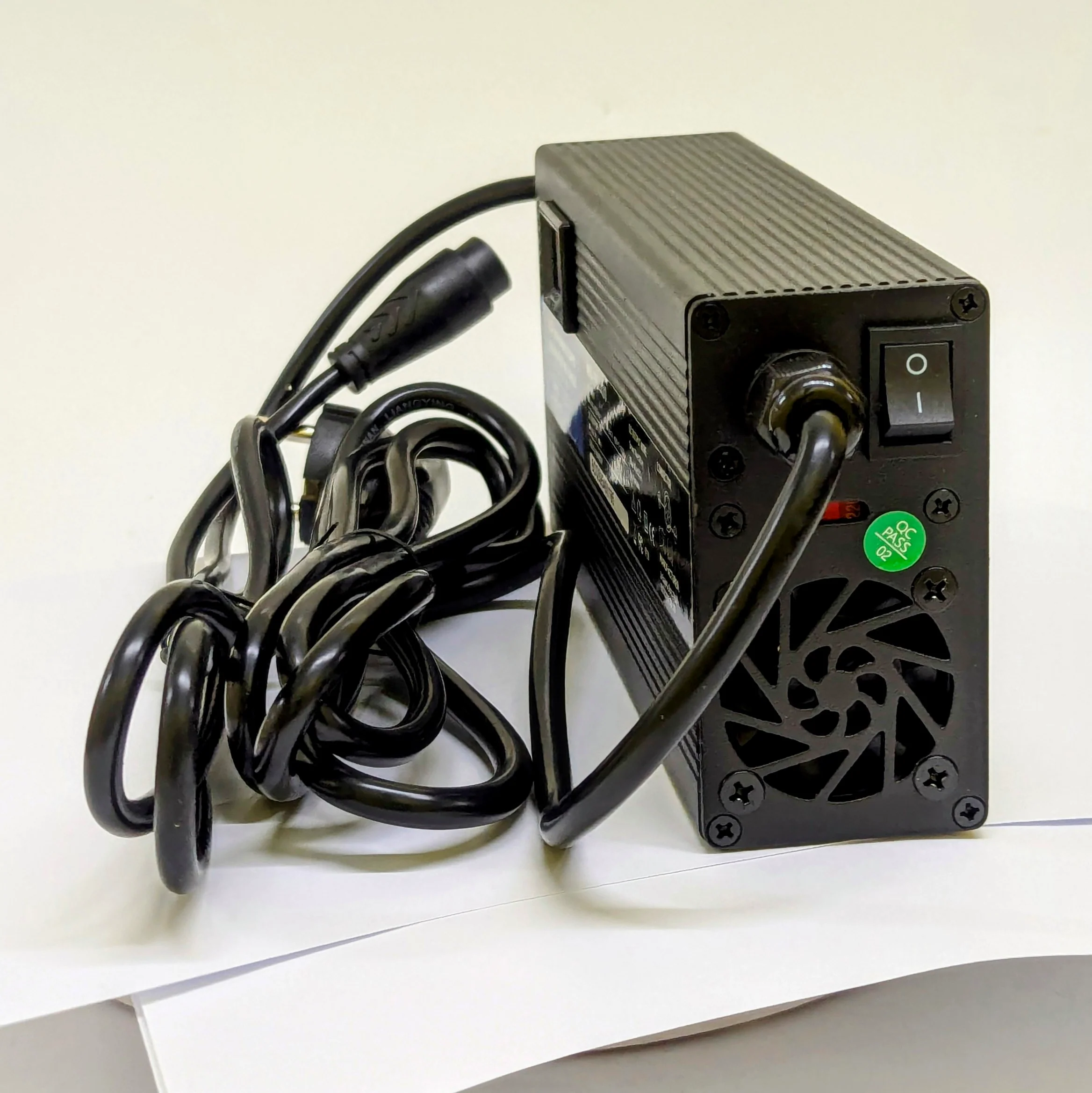 84V Fast Charger 95.4V4A LP16 UK DISPLAY - Image 7