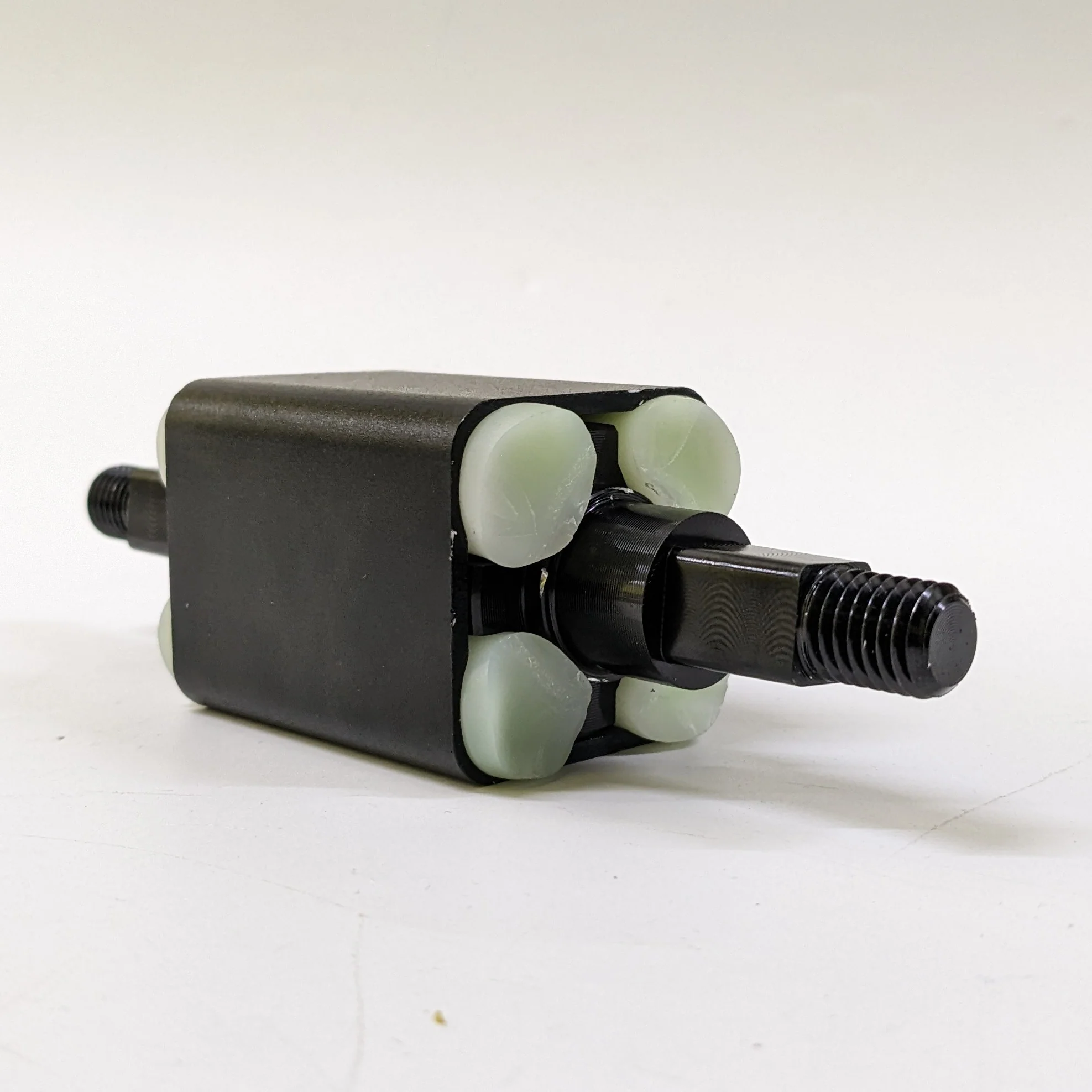 Suspension Cartridge 55 mm (92PU White Medium) - Dualtron Eagle | 02.210.00061 - Image 6