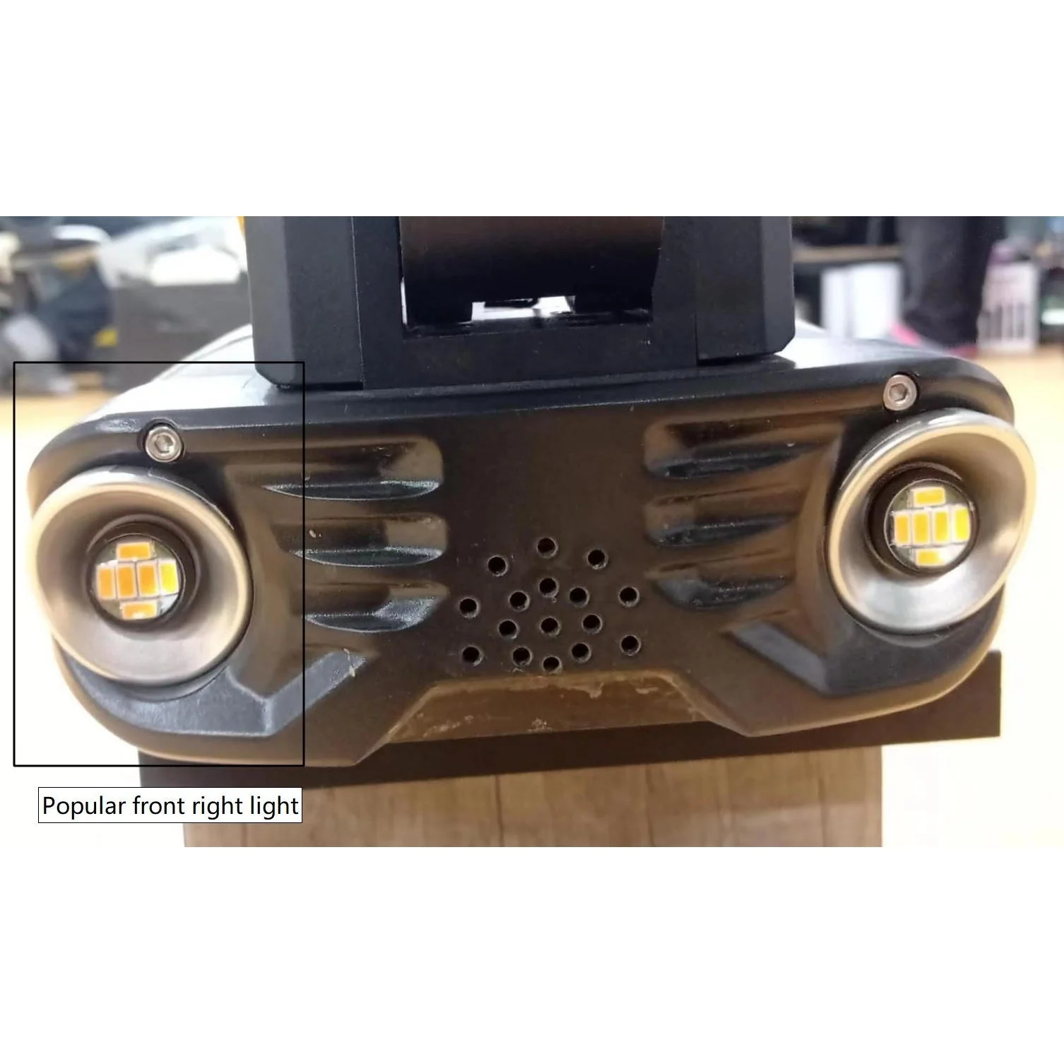 Front Right Light Turning Light - Dualtron Pop | 03.024.00021