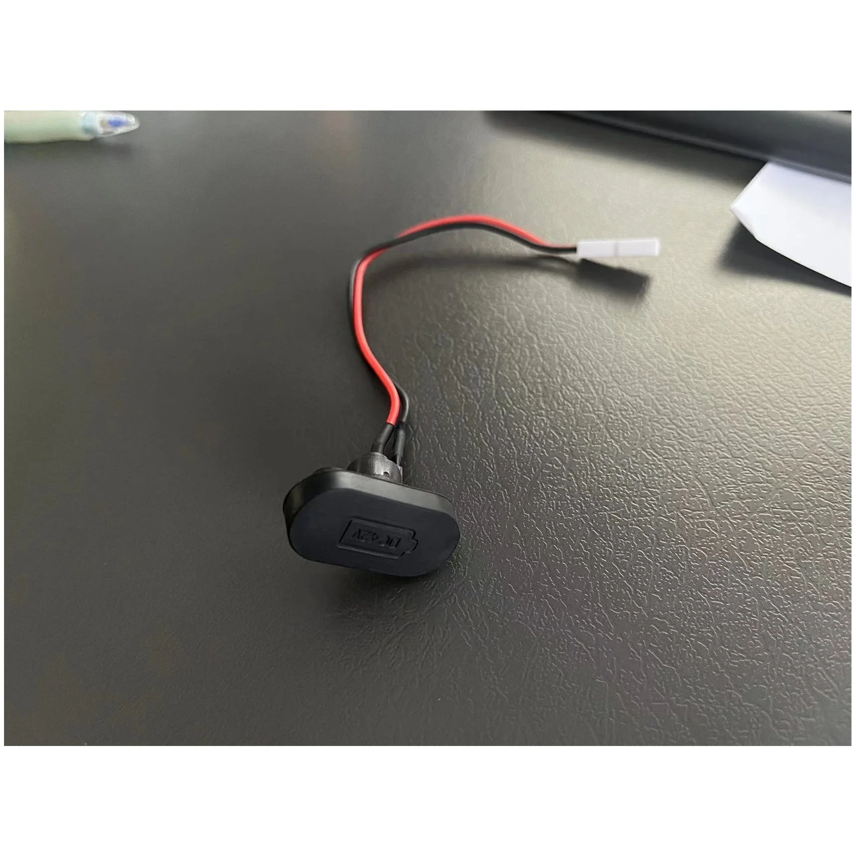 Charger Port with Cable 36V - Dualtron Togo | 02.207.00126