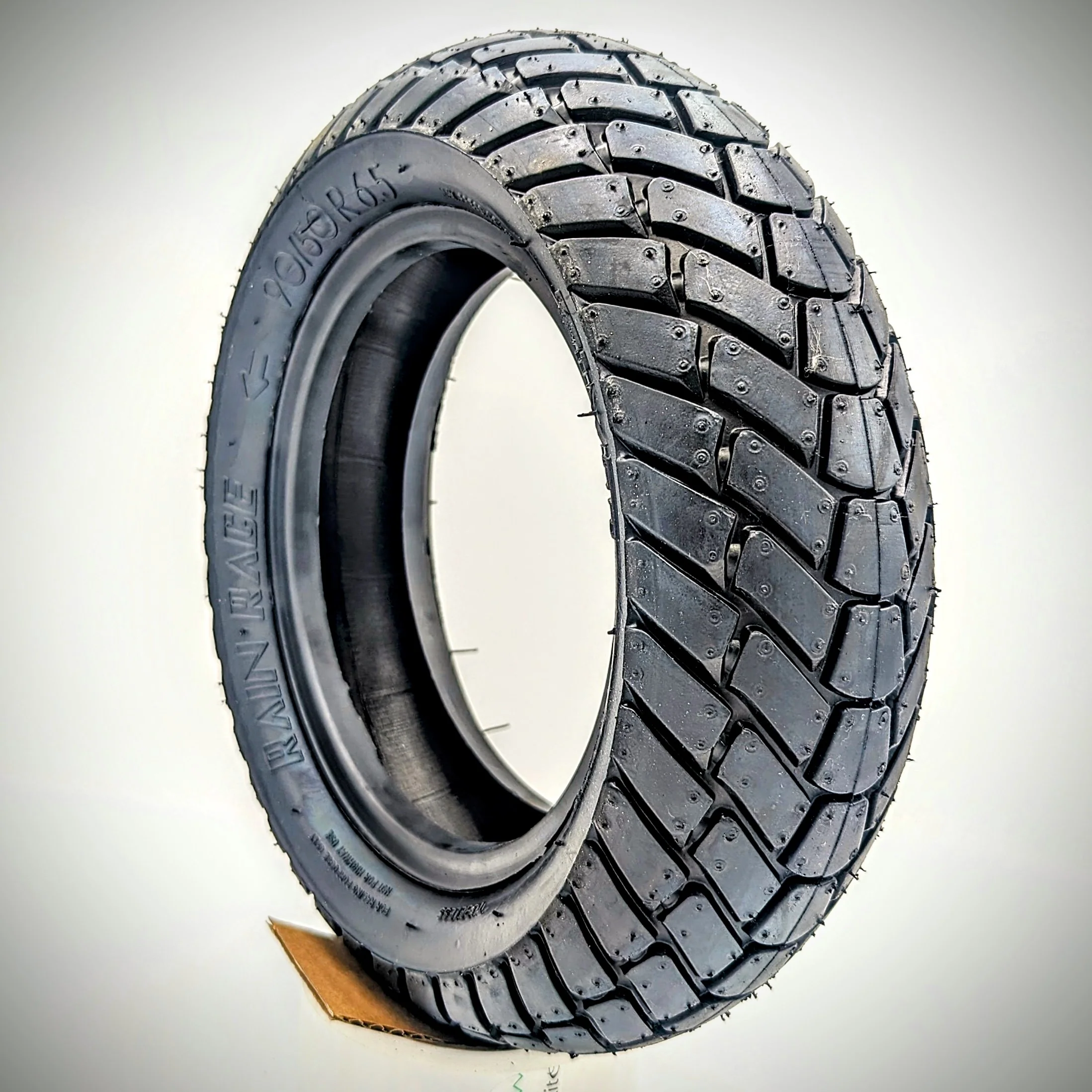 Tubeless Tire 90/50 PMT R Rain - Image 2